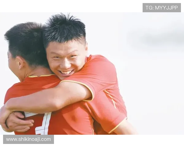 贝拉尔迪梅开二度盼回国足再战